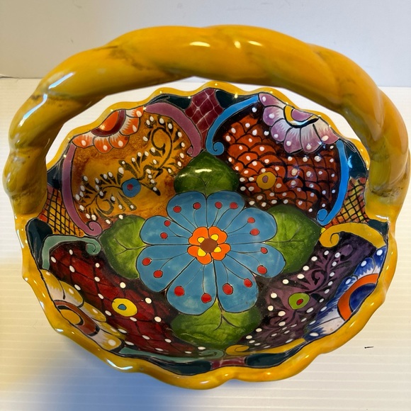 Mexican Talavera Basket Bowl Dish Handmade Folk Art Pottery 8 InHigh X 10” Wide - Picture 4 of 9